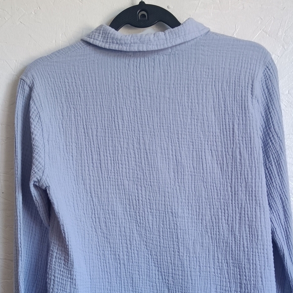 Hippie Rose Periwinkle Blue Casual Button Down Shirt.  Beautiful Textured Weave - Picture 3 of 5